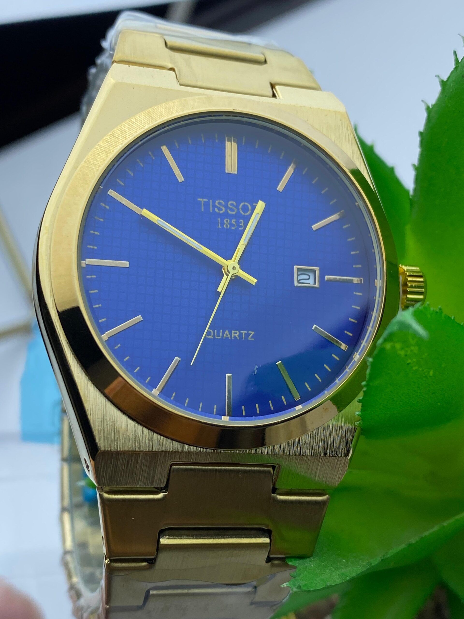 Tissot Quartz Watch - Gold & Blue Elegance - Image 4
