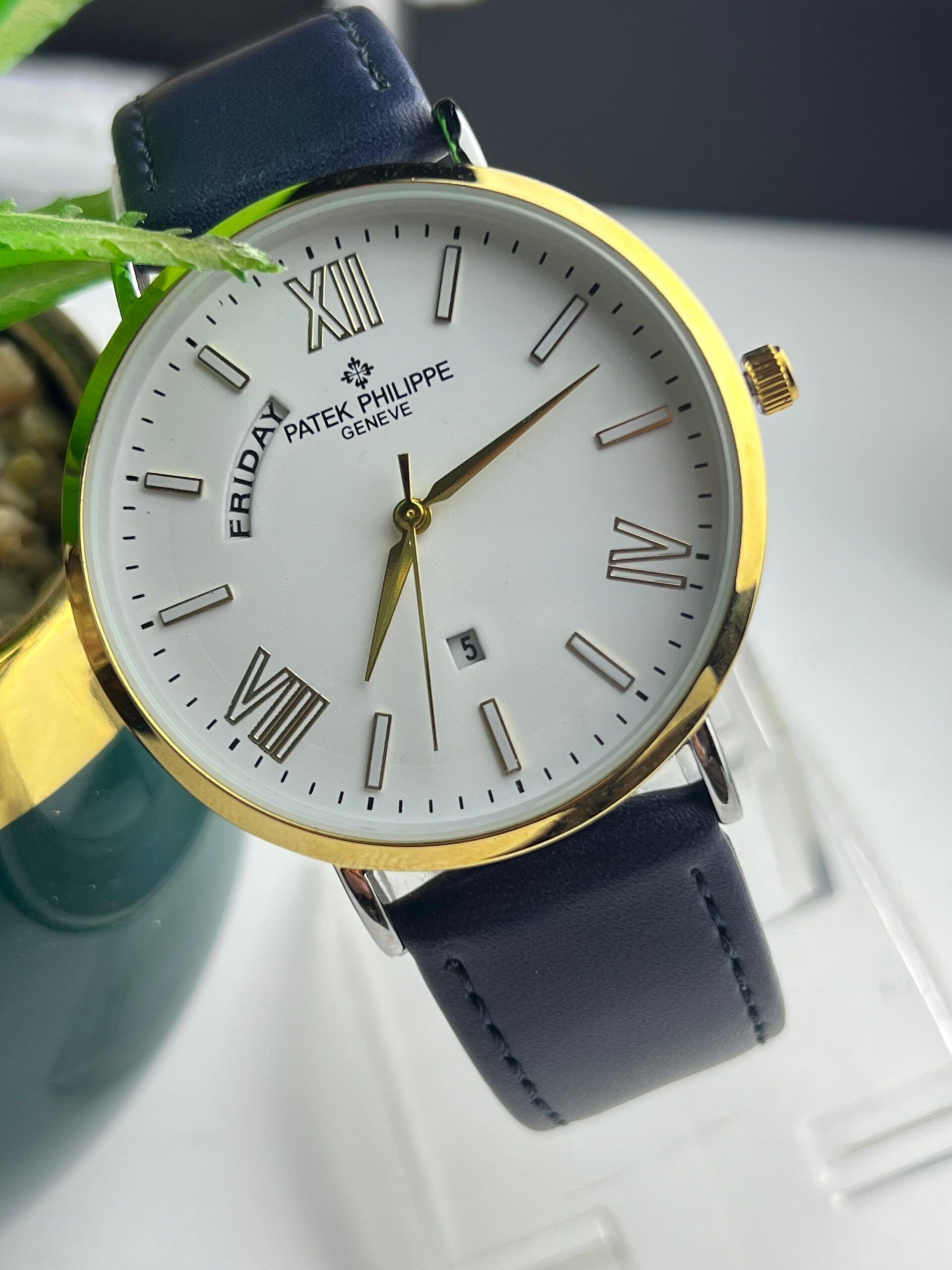 Lightweight Day/Date Watch by Elegance Time - PATEK PHILIPPE - Image 2