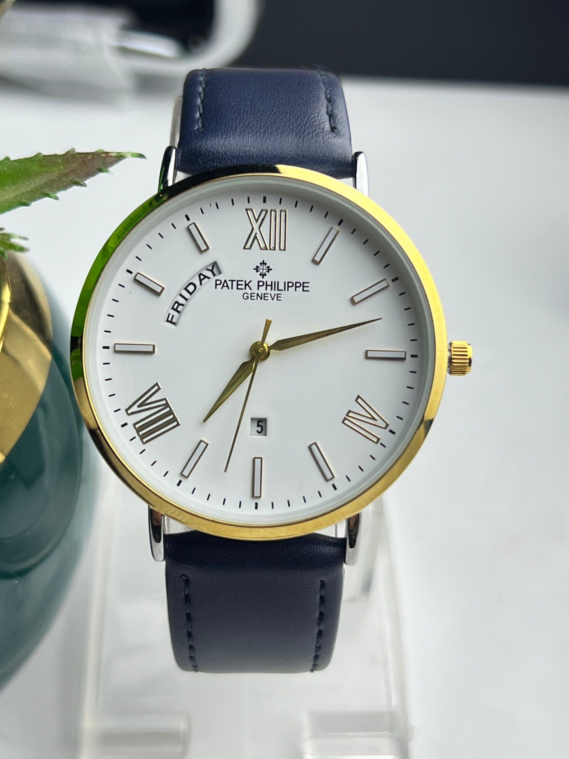 Lightweight Day/Date Watch by Elegance Time - PATEK PHILIPPE