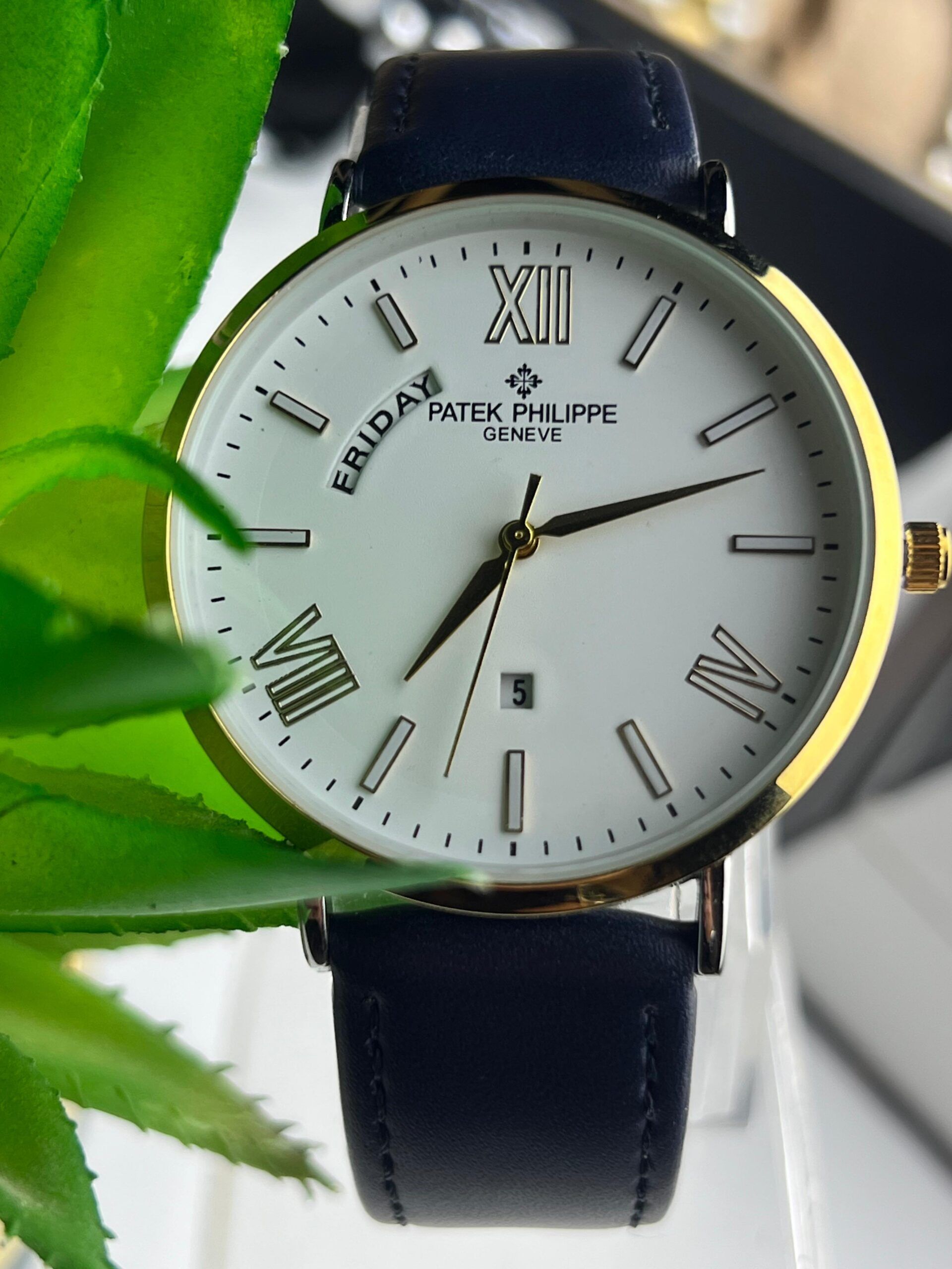 Lightweight Day/Date Watch by Elegance Time - PATEK PHILIPPE - Image 5