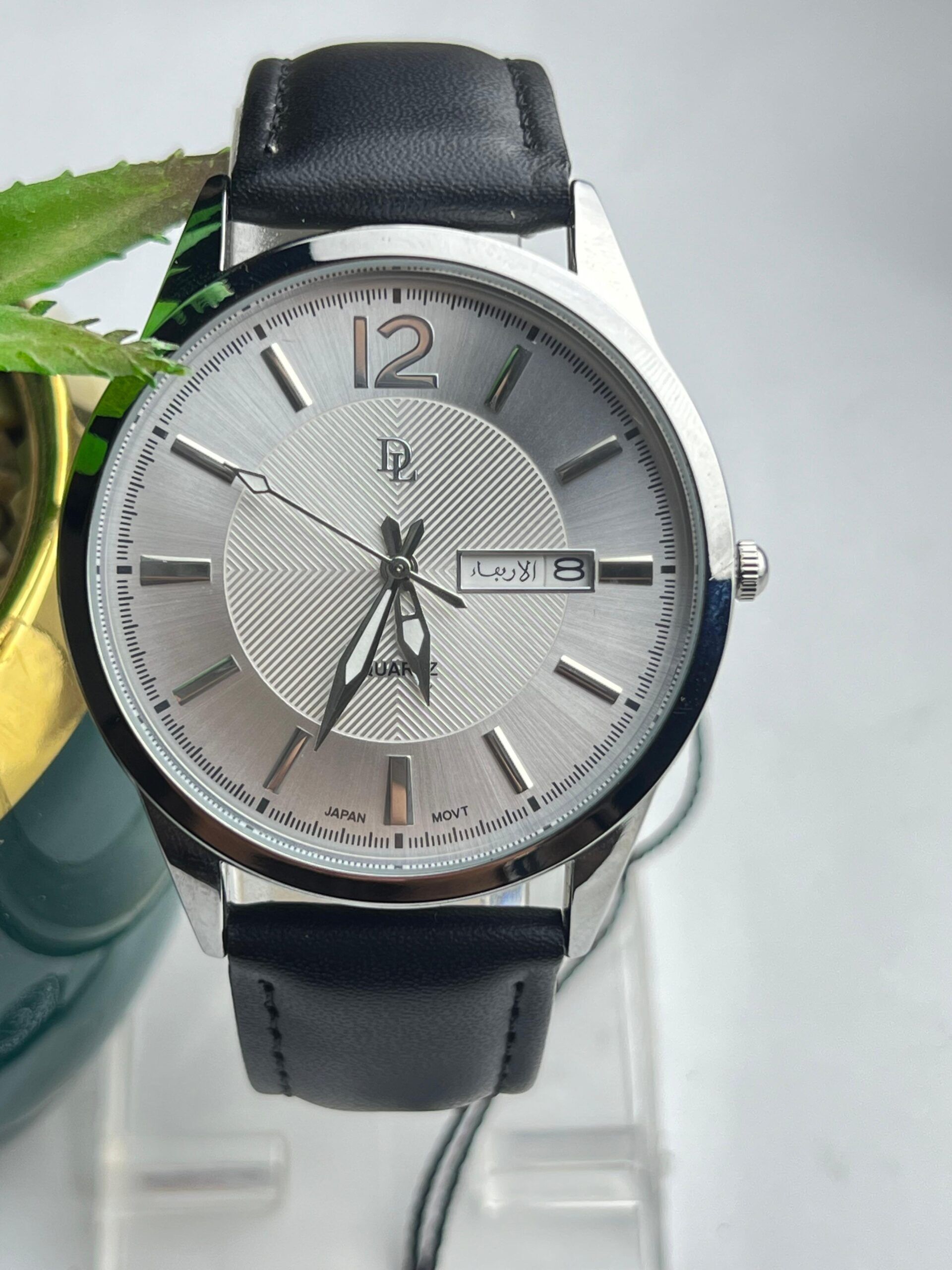 DL Brand: Ultra-Slim Classic Watch - Lightweight Design, Day-Date Option