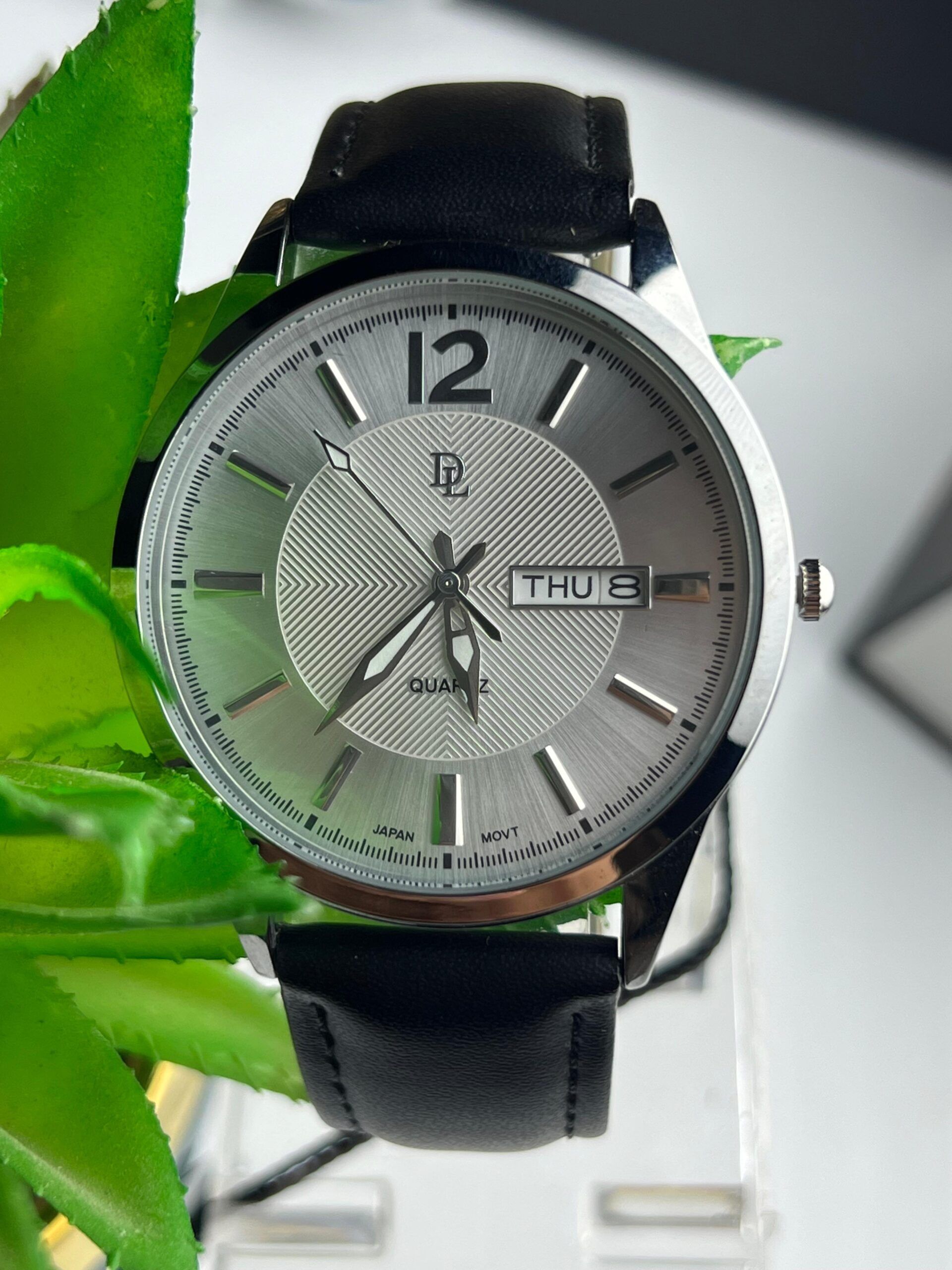 DL Brand: Ultra-Slim Classic Watch - Lightweight Design, Day-Date Option - Image 5