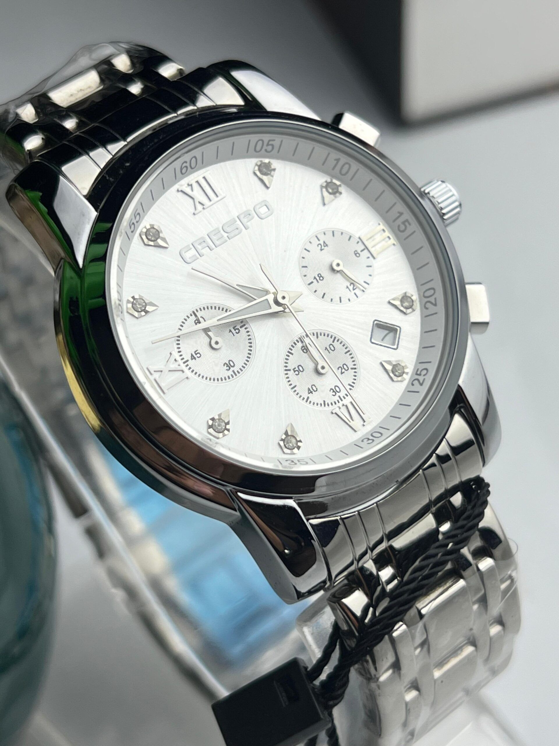 Luxury Chronograph Watch for Men - Crystal Markers, Date & Sub-Dials - Image 5